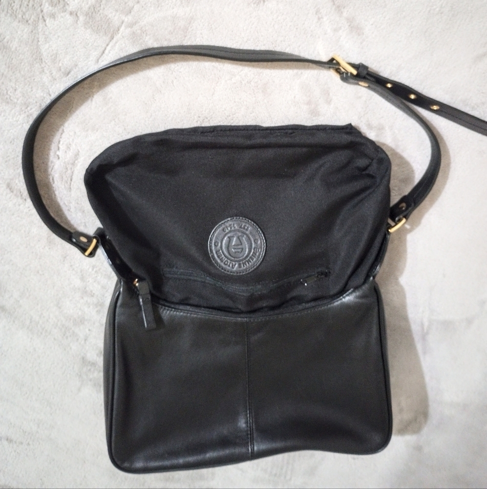Vintage Aigner Black Leather Bag Gold Tone Hardware - Picture 7 of 10